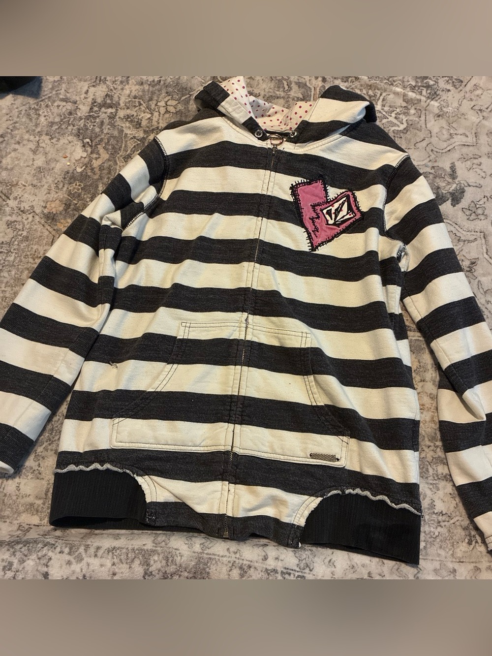 Vintage Volcom Striped Patch Heart Zip-Up Hoodie Medium